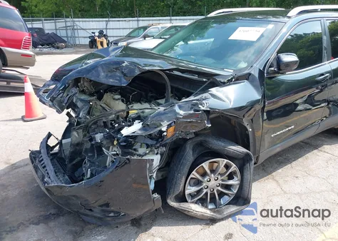 2019 Jeep Cherokee Latitude Plus 4X4 z USA, uszkodzony, nr VIN 1C4PJMLB0KD361482